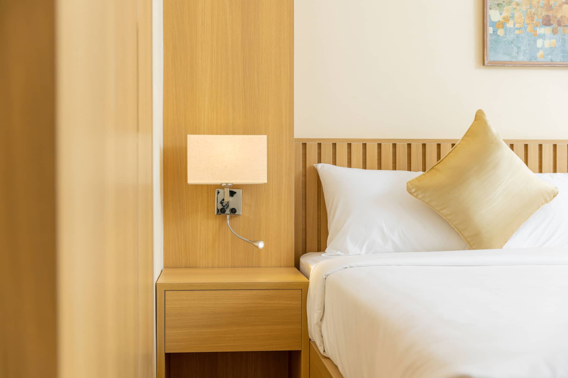 Phòng Cao Cấp - 5